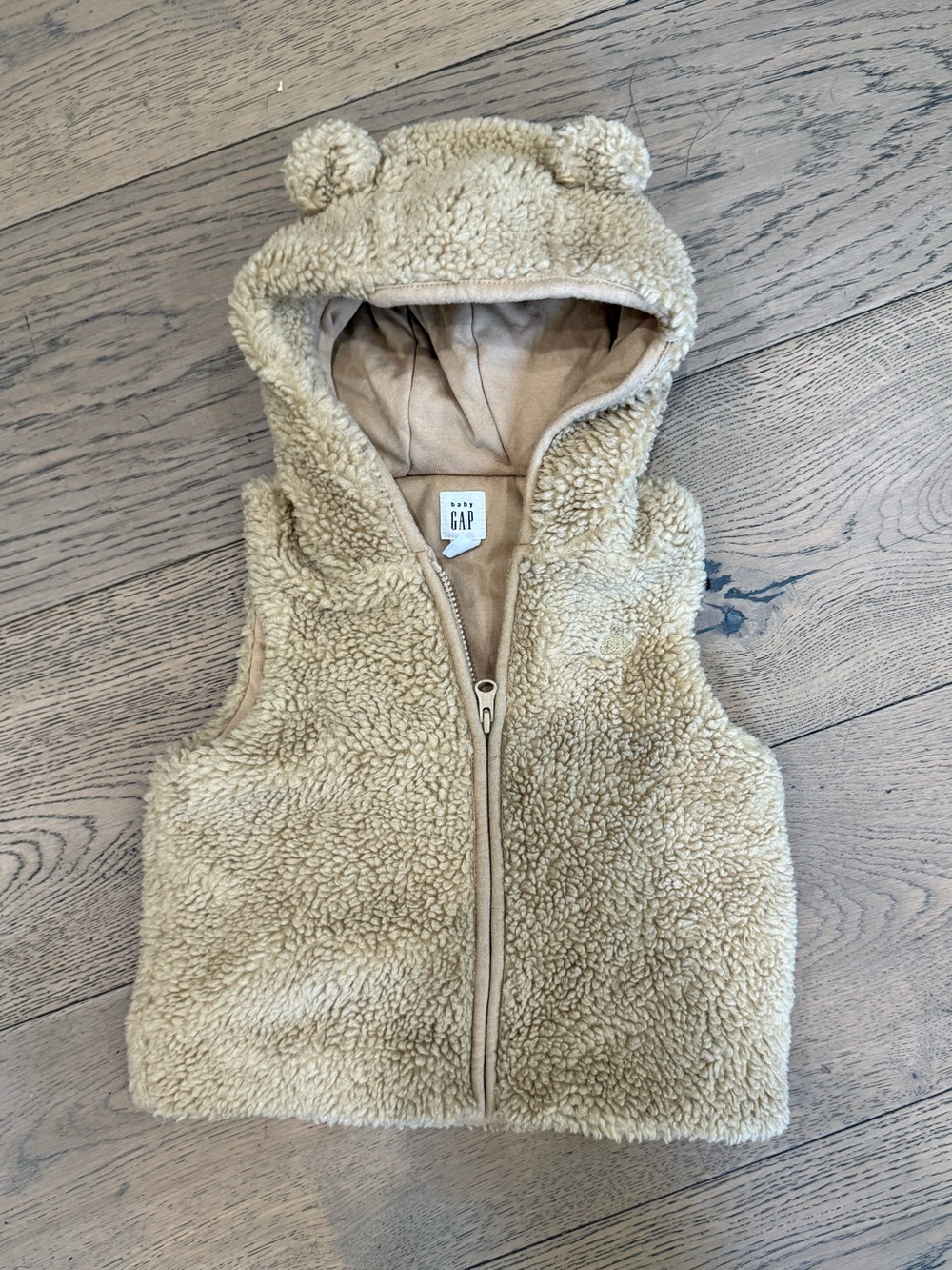 Baby GAP Bear Sherpa Hooded Vest in Light Tan, 12-18 Months